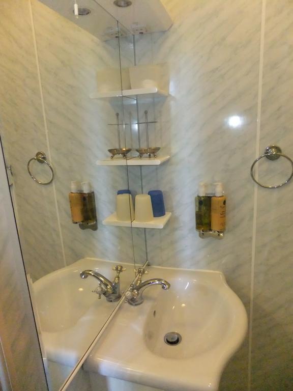 Elgin Villa Bath Phòng bức ảnh